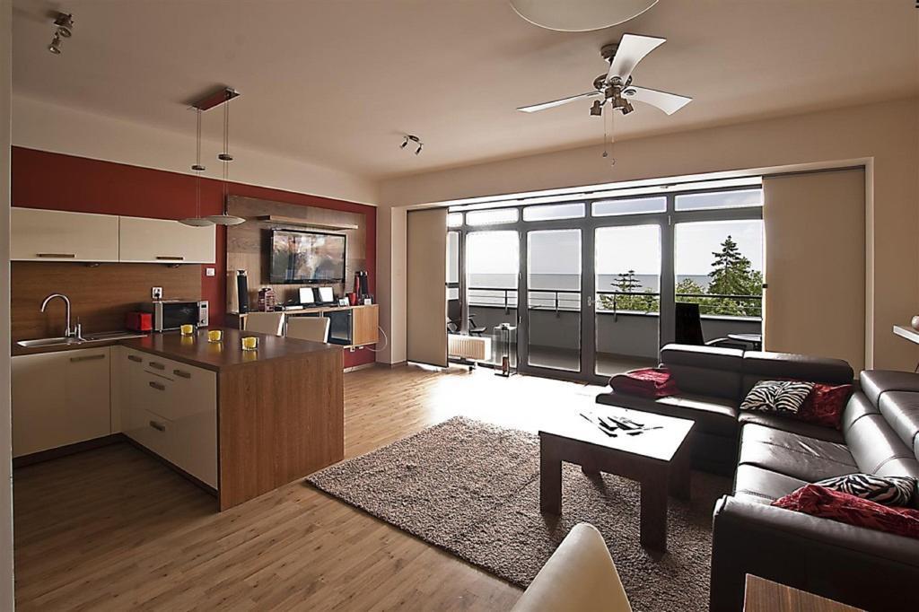 Atrium Luksusowe Apartamenty Сарбиново Номер фото